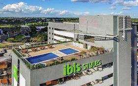Ibis Styles Belem Hangar